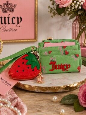 Juicy Couture Strawberry Two Piece Card Wallet Wristlet & StrawberrY Coin  Purse
